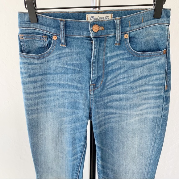 Madewell Jeans 9" High Riser Skinny Jeans in Thom Wash | 27 - Picture 4 of 11